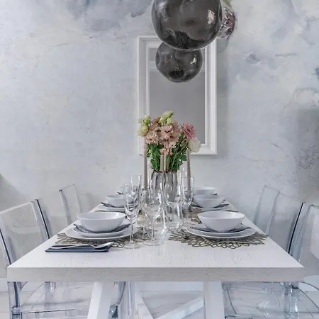 Apartment Deoplaza - Loftaffair Collection